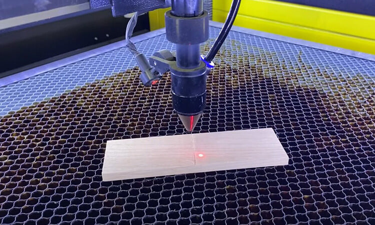 Omtech lasercutter