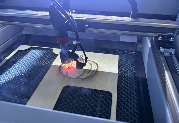 Omtech lasercutter